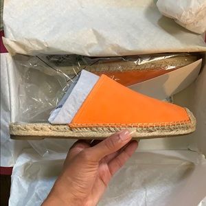 Marc Fisher GIFT ESPADRILLE SLIDE